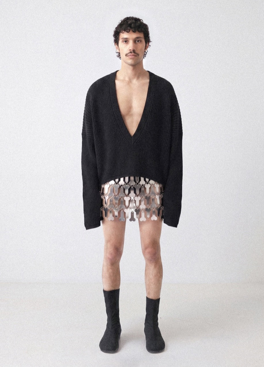 Goksenin Ay, Lament — knit sweater worn with the chain-plate skirt